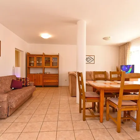 Apartamento Josip 1562 Pula