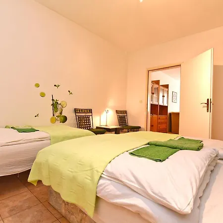 Josip 1562 Apartament Pula