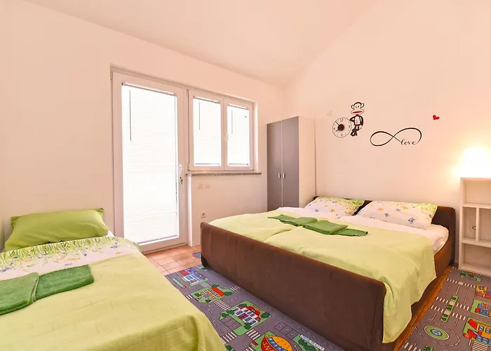 Josip 1562 Apartment Pula